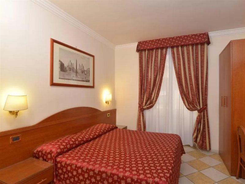 Hotel Chicago Roma Exterior foto