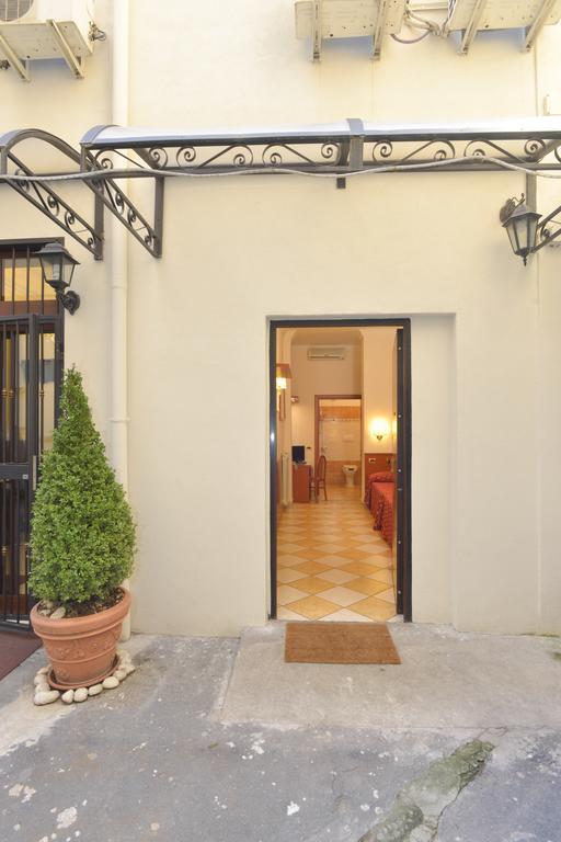 Hotel Chicago Roma Exterior foto